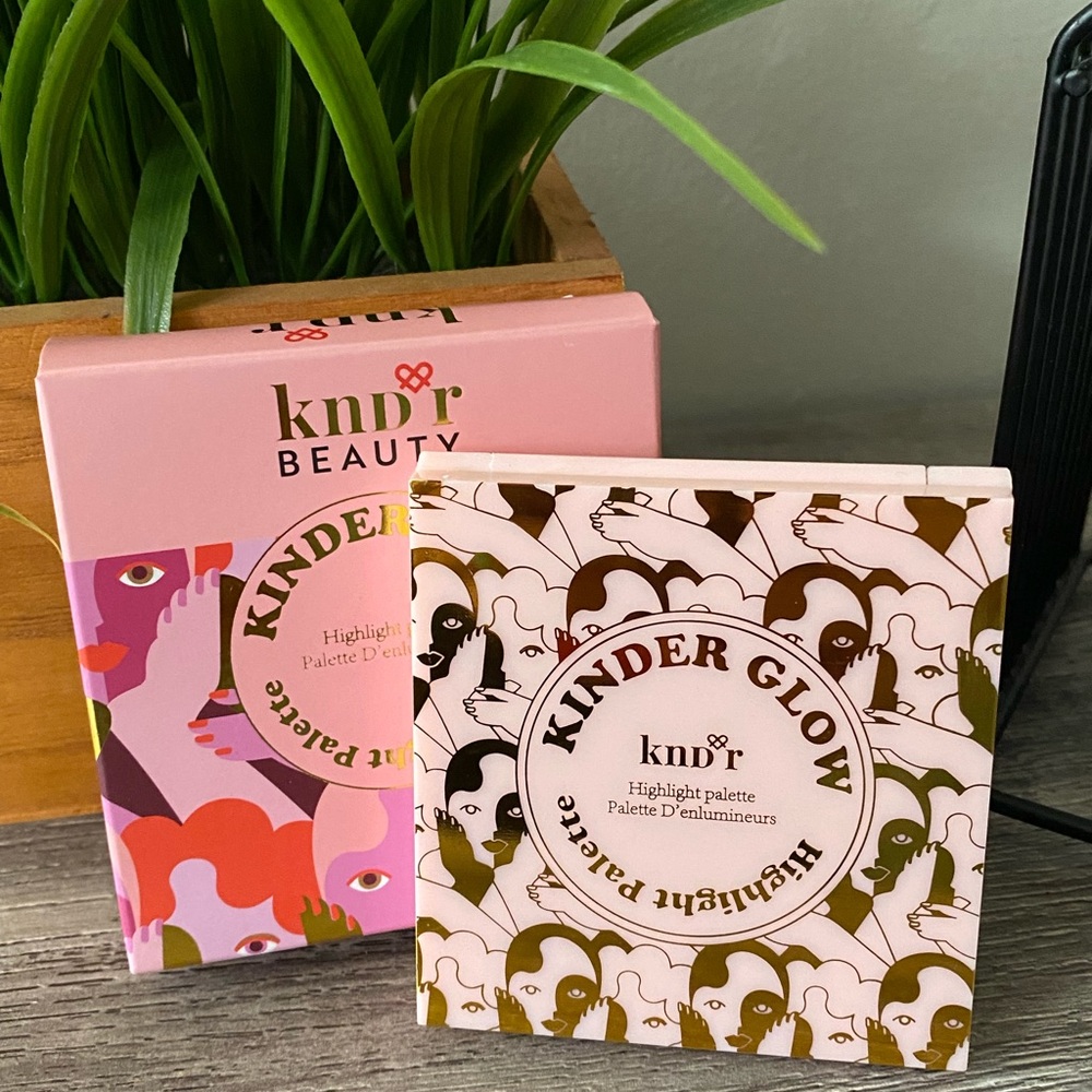 Kinder beauty quad highlighter palette